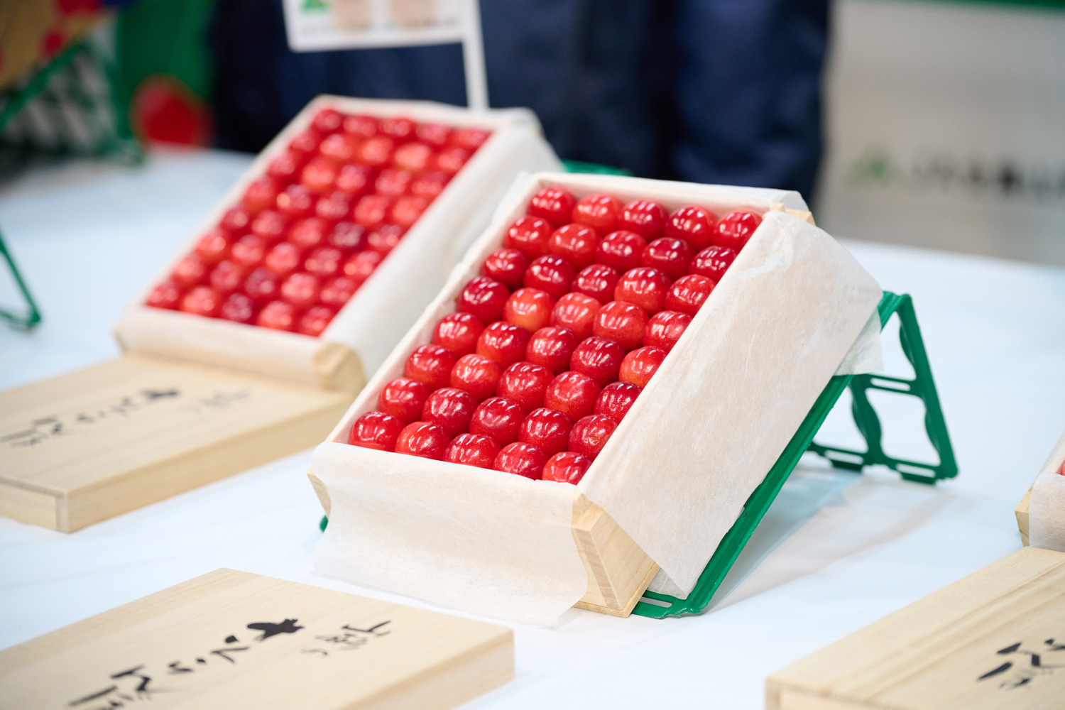 2026年大田市場の初競りにて、山形県産さくらんぼ「佐藤錦」を過去最高値の180万円で落札いたしました